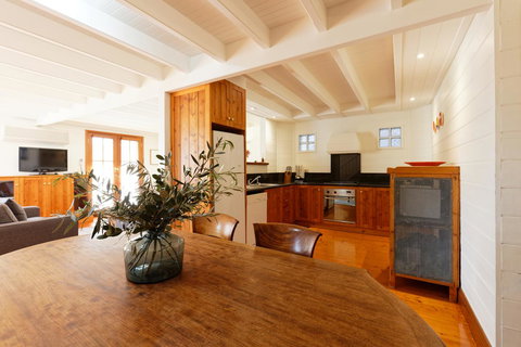 54 On Bank - Hotel NSW 8