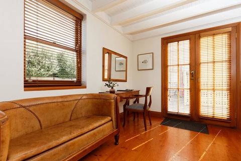 54 On Bank - Hotel NSW 44