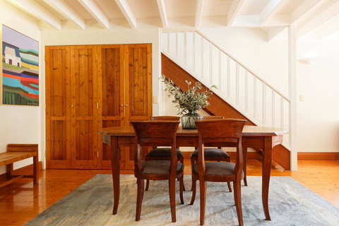 54 On Bank - Hotel NSW 7