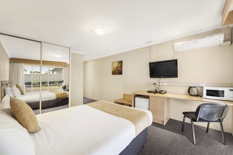 Ciloms Airport Lodge - Hotel NSW 28
