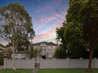 Book Inverloch Accommodation Vacations Hotel NSW Hotel NSW