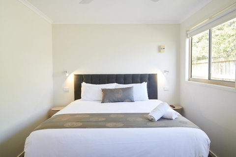 Amaroo Park - Hotel NSW 4