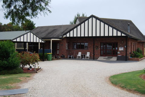 Greenvale Holiday Units - Hotel NSW 4