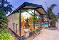 Book Torquay Accommodation Vacations Hotel NSW Hotel NSW