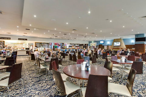 Nightcap At Seaford Hotel - Hotel NSW 39