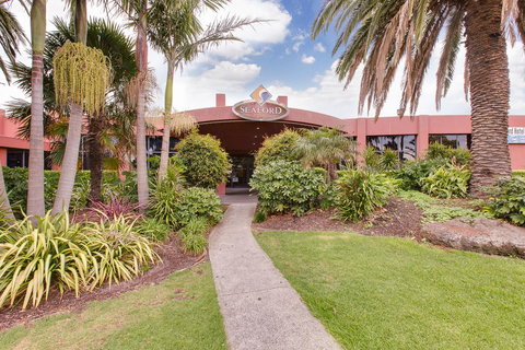 Nightcap At Seaford Hotel - Hotel NSW 15