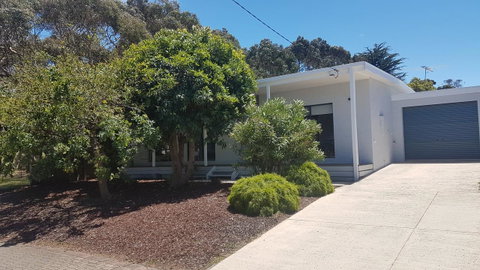 Island Escape - Hotel NSW 0