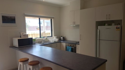 Island Escape - Hotel NSW 3