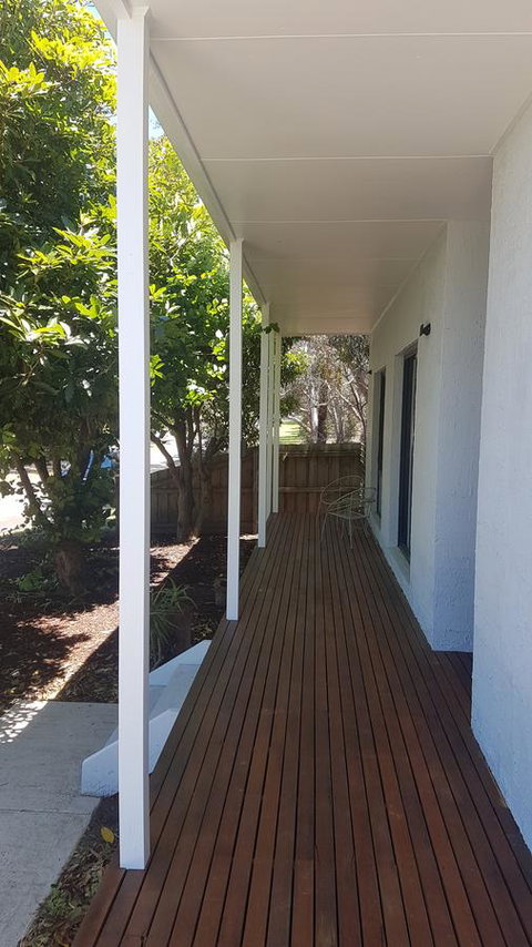 Island Escape - Hotel NSW 1