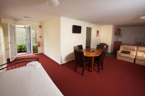 Sanctuary House Resort Motel - Hotel NSW 20