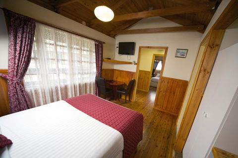 Sanctuary House Resort Motel - Hotel NSW 3