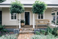Book Trentham Accommodation Vacations Hotel NSW Hotel NSW