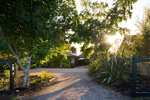 East Street Daylesford - Hotel NSW 7