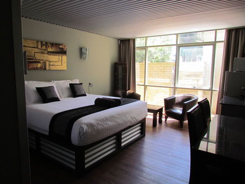 The Olive Tree Motel - Hotel NSW 15