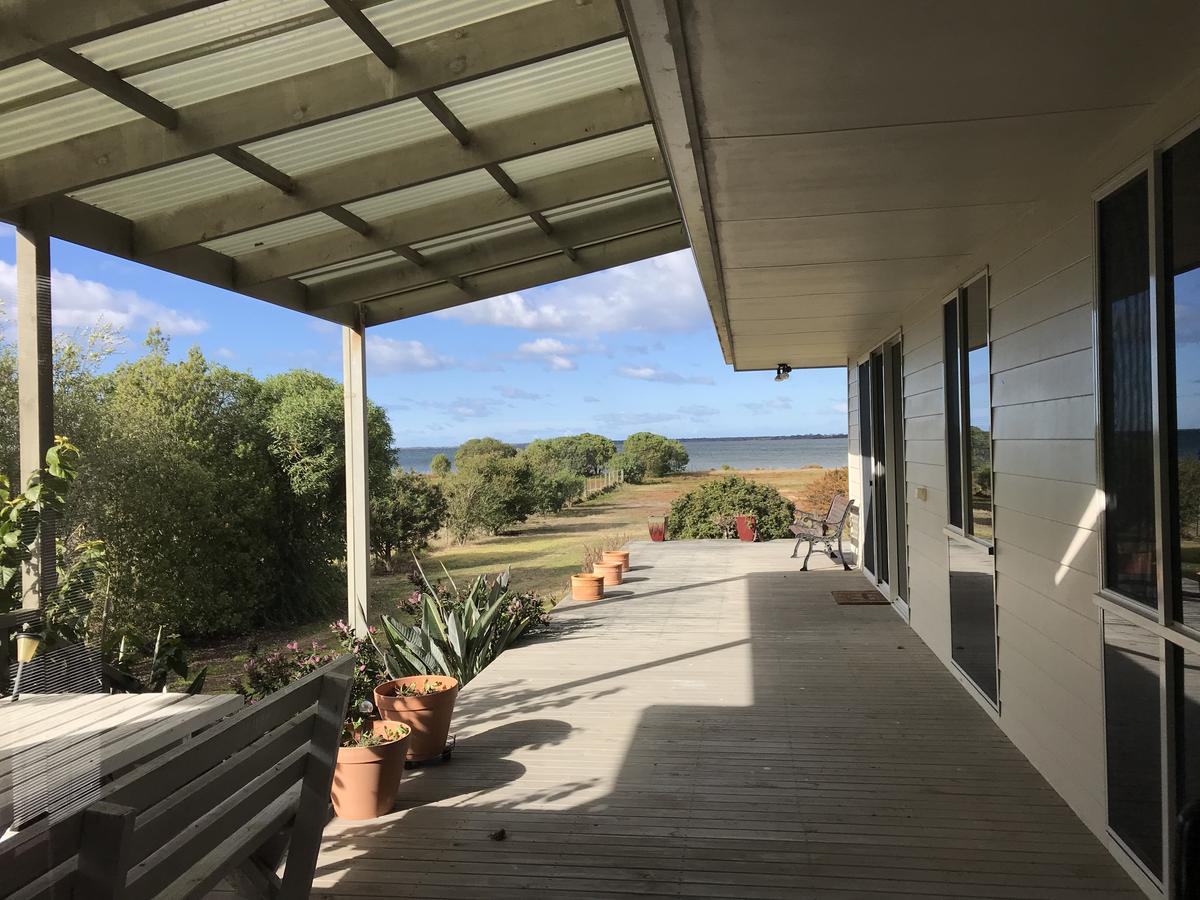 Eagle Point VIC Hotel NSW