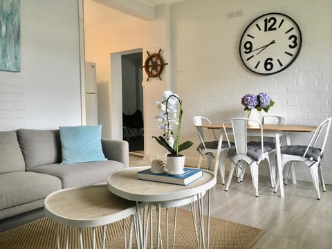 The Wheelhouse - 2BR Waterfront Apt In Town - Hotel NSW 0