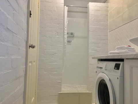 The Wheelhouse - 2BR Waterfront Apt In Town - Hotel NSW 14