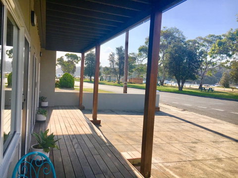 The Wheelhouse - 2BR Waterfront Apt In Town - Hotel NSW 17