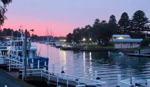 The Waterfront Apartment - Hotel NSW 15