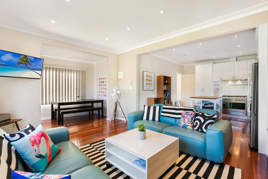 Rosebud Plaza ACT Hotel NSW