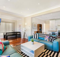 The Bud House - Hotel NSW