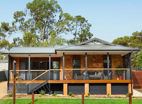 The Clyde Greenock - Hotel NSW 2