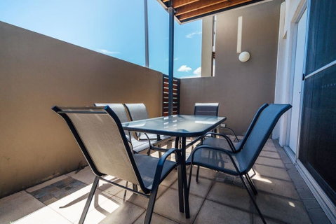The Cove @ New Port-Pool - Spa - Sauna - Gym & More - Hotel NSW 3