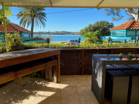 The Esplanade Holiday Apartments - Hotel NSW 3