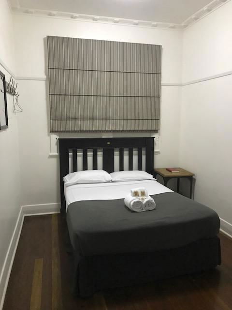 The Irish Village - Hotel NSW 3