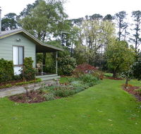 The Little House on The Hill - Hotel NSW