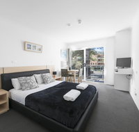 The Manly Hotel Est. 1964 - Hotel NSW