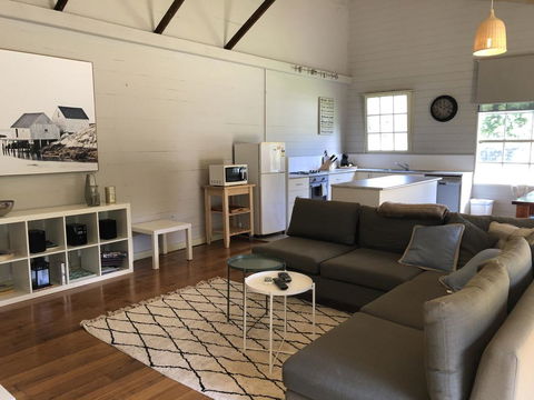 The Old Coolstore - Braeburn Apt - Hotel NSW 2