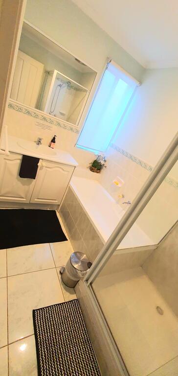 The Sweet Homestay - Hotel NSW 3