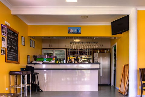 Tin Can Bay Marina Villas - Hotel NSW 1