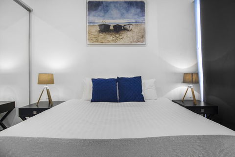 Top Floor 3 Bed Apartment With Million Dollar Views - Hotel NSW 3