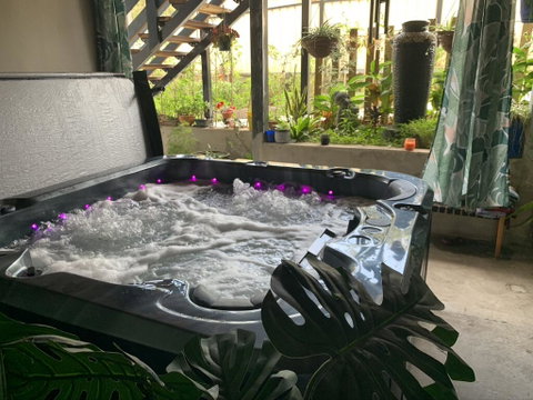 Tranquil Spa Retreat - Hotel NSW 1