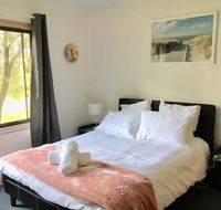 Tree of Love Farm Stay - Hotel NSW
