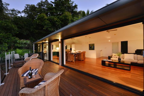 Trinity Beach Hideaway - Hotel NSW 3