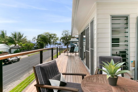 Tropical Beachside Oasis In Clifton Beach - Hotel NSW 0