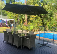 Tropical Private Open Space at Trinity - Hotel NSW