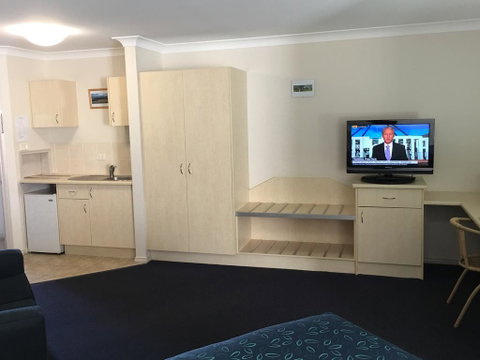 Tuckerbox Motor Inn - Hotel NSW 2