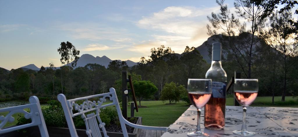 Mount Lindesay QLD Hotel NSW