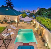 Ultimate Family Home - 3 Bedroom Lux Retreat with Private Pool Spa and Incredible Views - Hotel NSW