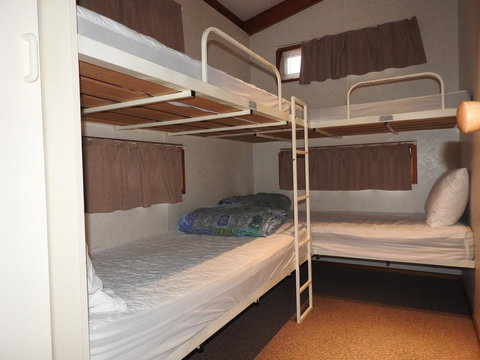 Victoria Lake Holiday Park - Hotel NSW 2