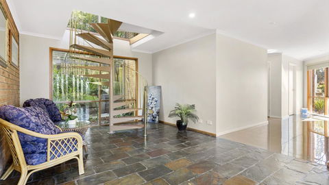 VIEWS AT MCCRAE..... - Hotel NSW 3