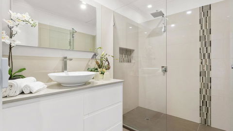 VIEWS AT MCCRAE..... - Hotel NSW 0
