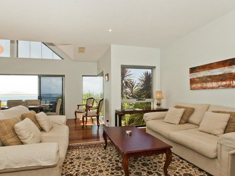 Villa Mer - Stylish Waterfront Accommodation - Hotel NSW 1
