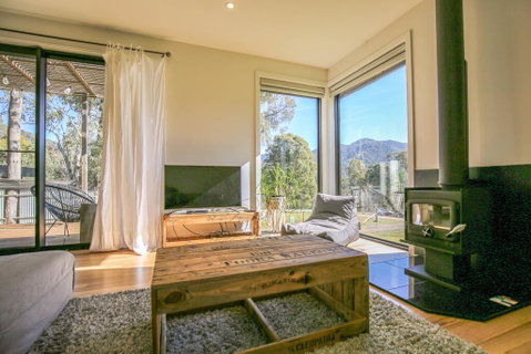 Ville Views - Hotel NSW 1