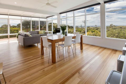 Vision Ave - Hotel NSW 2