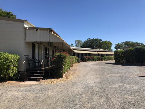 Wagon Wheel Motel - Hotel NSW 3
